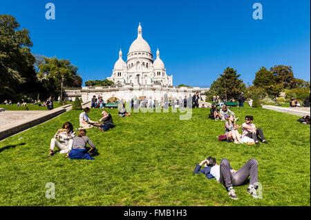 Francia, Parigi, la collina di Montmartre e il Sacré Coeur Foto Stock