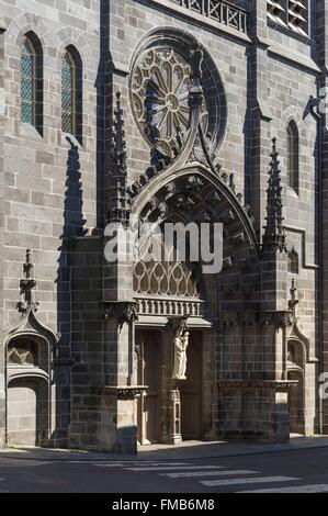 Francia, Puy de Dome, Riom, Notre Dame du Marthuret chiesa costruita nel XIV secolo Foto Stock