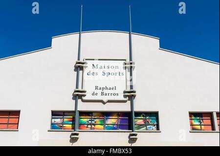 Francia, Rhone, Villeurbanne, Emile Zola street, ex Raphael de Barros Sports House Foto Stock