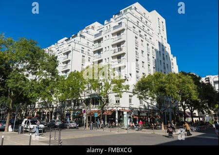 Francia, Rhone, Villeurbanne, complesso architettonico del grattacielo costruito dal 1927 al 1934, Henri Barbusse Avenue Foto Stock