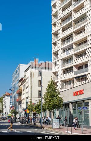 Francia, Rhone, Villeurbanne, Emile Zola street Foto Stock