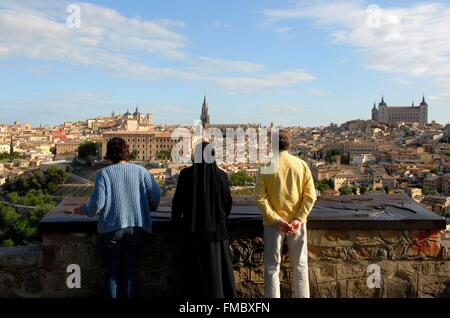 Spagna, Castilla la Mancha , provincia di Toledo , Toledo, vedute della città collinare circondata dal Tagus, Don Chisciotte rotta Foto Stock