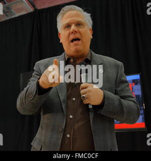 Talk show host Glenn Beck ci introduce il senatore Ted Cruz campagne in Las Vegas prima repubblicano Caucus Nevada Foto Stock