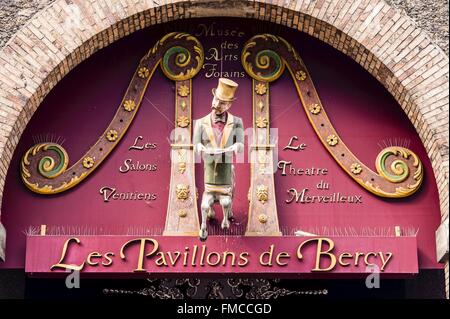 Francia, Parigi, Pavillons de Bercy, il Musee des Arts Forains (Museo delle arti della Fiera) Foto Stock