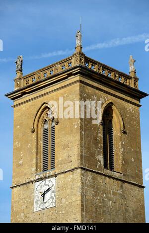 Francia, Giura, Mieges, Saint Germain chiesa costruita nel XII secolo, torre Foto Stock