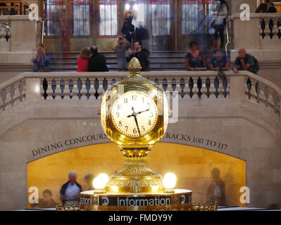 NEW YORK CITY - Sep 16: antico orologio del Grand Central Terminal il Sep 16, 2014 in New York City. Foto Stock