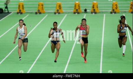 Marzo 11, 2016 - JENNA PRANDINI, (centro destra) compete in campo femminile 60m dash al 2016 USATF campionati al coperto presso il Centro Congressi di Portland, Oregon, il 11 marzo 2016. Foto di David Blair Credito: David Blair/ZUMA filo/Alamy Live News Foto Stock