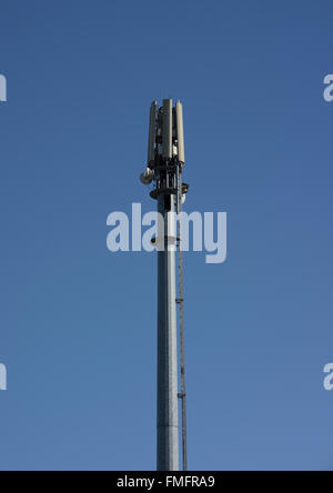 Antenna settore stazione base di telefonia mobile, rete di telecomunicazioni a Bury lancashire uk Foto Stock