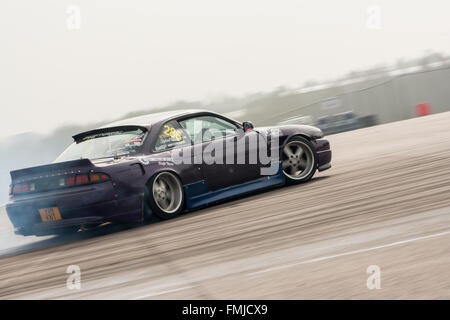 Corby, Northamptonshire, Regno Unito. Xii Mar, 2016. Nissan Silvia auto di deriva durante il Drift Matsuri a Rockingham Motor Speedway il 12 marzo 2016 in Corby, Northamptonshire, Regno Unito. Credito: Gergo Toth/Alamy Live News Foto Stock