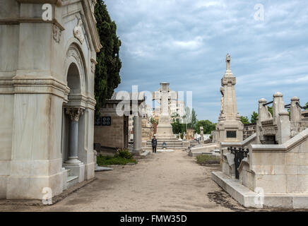 Graves al Poblenou cimitero - Cementiri de l'Est (EST cimitero) in Barcellona, Spagna Foto Stock