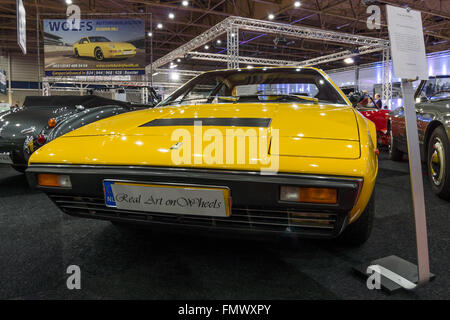 Auto sportiva Ferrari 308 GT4 Dino, 1977. Foto Stock