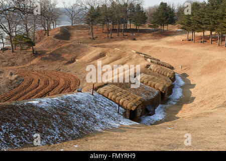Deokpojin, che era un accampamento militare per Sondolmok di Joseon. Ci sono casemates contro la marina francese e U.S NAVY circa 150 sì Foto Stock