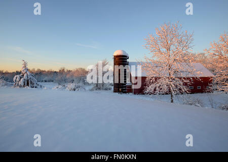 Raynes Farm in inverno dopo la tempesta di neve, Exeter, New Hampshire Foto Stock