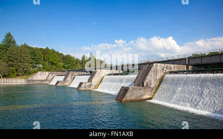 Diga di hydro power sation sul fiume Reno Foto Stock
