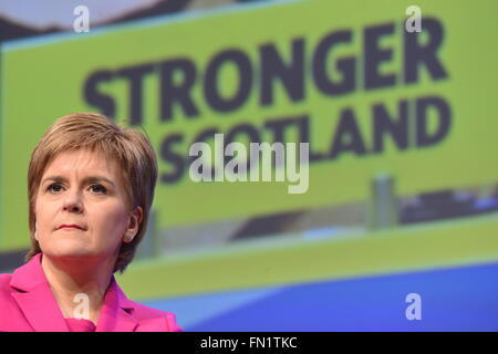 Glasgow, Scozia, GBR - 13 Marzo: Nicola Storione MSP - Primo ministro di Scozia e leader del partito - La giornata conclusiva del Partito nazionale scozzese (SNP) Conferenza di primavera che si è svolta domenica 13 marzo 2016 a Glasgow, in Scozia. Foto Stock