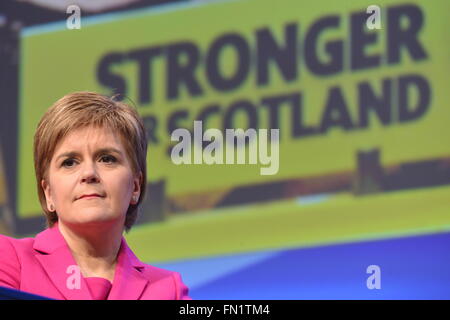 Glasgow, Scozia, GBR - 13 Marzo: Nicola Storione MSP - Primo ministro di Scozia e leader del partito - La giornata conclusiva del Partito nazionale scozzese (SNP) Conferenza di primavera che si è svolta domenica 13 marzo 2016 a Glasgow, in Scozia. Foto Stock