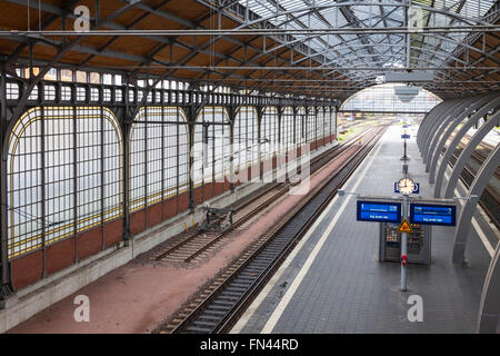 Lubeck Hbf stazione ferroviaria. È la principale stazione ferroviaria della città anseatica di Lubecca (Schleswig-Holstein membro), Germania Foto Stock