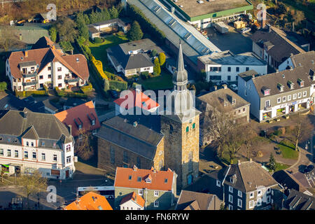 Vista aerea, con cupola a cipolla chiesa, nella piazza della chiesa, Sprockhövel, la zona della Ruhr, Renania settentrionale-Vestfalia, Germania, Europa, antenna Foto Stock