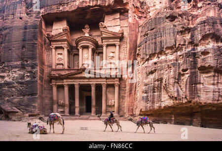 Edificio del tesoro, Petra, Giordania Foto Stock