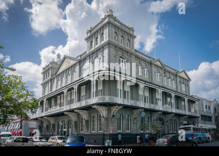 L'iconico Barbados Mutual Life Assurance Society building, Bridgetown, Barbados Foto Stock