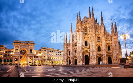 Il Duomo di Milano e il Duomo di Milano, una delle più grandi chiese in tutto il mondo Foto Stock