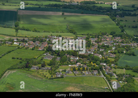 Una veduta aerea del villaggio di Little Wenlock e la circostante campagna Shropshire Foto Stock