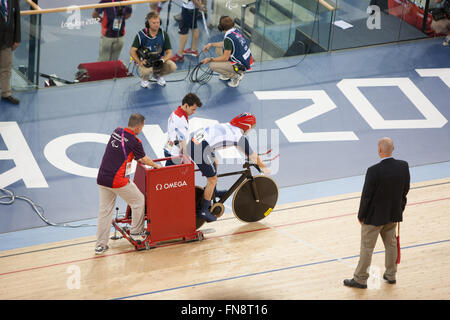 British atleta,Welsh Mark Colbourne vince la medaglia d oro e il record del mondo in C1 3km inseguimento. Paralimpiadi,Londra,2012,l'Inghilterra,UK. Foto Stock