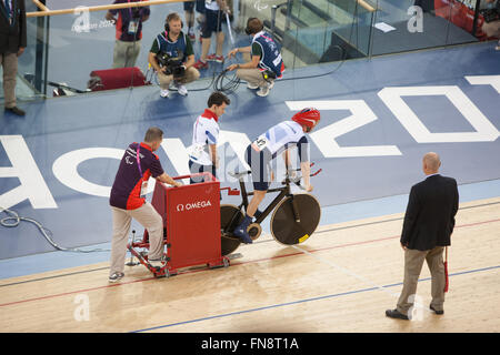 British atleta,Welsh Mark Colbourne vince la medaglia d oro e il record del mondo in C1 3km inseguimento. Paralimpiadi,Londra,2012,l'Inghilterra,UK. Foto Stock