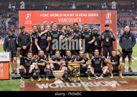 Vancouver, Canada. 13 marzo, 2016. La Nuova Zelanda si è aggiudicata la HSBC World Rugby Sevens Series Cup sconfiggendo il Sud Africa 19 - 14 tenuta in BC Place, in Vancouver B.C Canada - - Credito: GerryRousseau/Alamy Live News Foto Stock