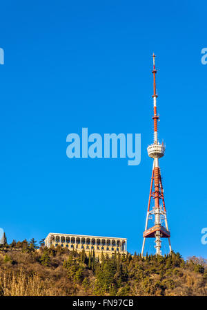 Tbilisi torre della televisione sul monte Mtatsminda Foto Stock