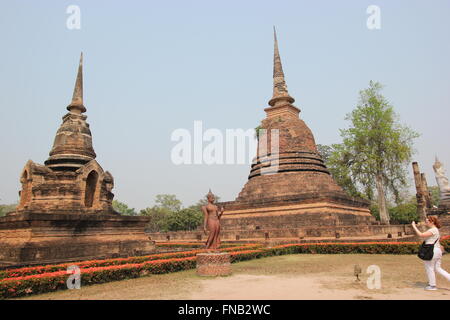 Wat Sa Si Sukhothai Historical Park, Sukhothai, Thailandia Foto Stock