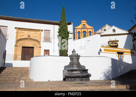 Cordoba - Calle Cuesta del Bailio street e la cappella Capilla de Nuestra Senora de la Paz y esperanza. Foto Stock