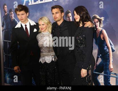 New York, Stati Uniti d'America. Xiv Mar, 2016. Attori ANSEL ELGORT, Naomi Watts, THEO JAMES e SHAILENE WOODLEY frequentare la prima mondiale di "serie divergenti: Allegiant" tenutasi presso il AMC Loews Lincoln Square Theatre. Credito: Nancy Kaszerman/ZUMA filo/Alamy Live News Foto Stock