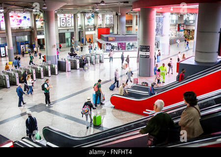 La stazione ferroviaria di Atocha, Madrid, Spagna. Foto Stock