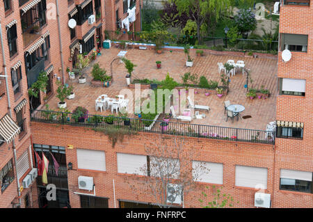 Terrazza comune tra gli edifici in Carabanchel sobborgo, Madrid, Spagna Foto Stock