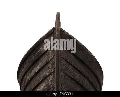 Vista frontale di un vecchio pesca barca di legno con chiodi arrugginiti isolati su sfondo bianco Foto Stock