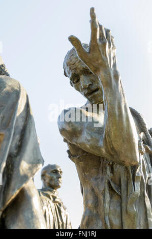 Dettaglio di Rodin's borghesi di Calais scultura, Calais, Francia Foto Stock