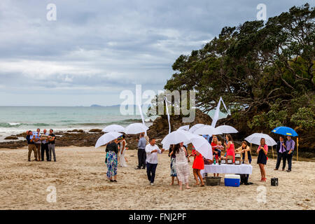 Una festa di nozze a Waipu Cove, Waipu, Northland e Nuova Zelanda Foto Stock