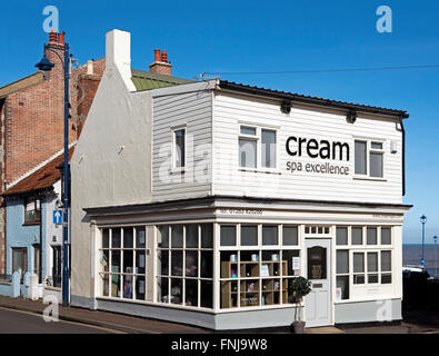 Il pittoresco shop on High Street, Sheringham Foto Stock