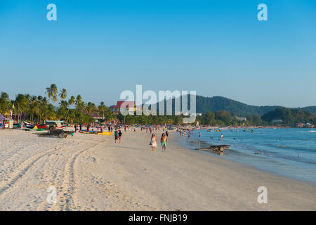 Il Langkawi Cenang spiaggia al tramonto, Malaysia Foto Stock