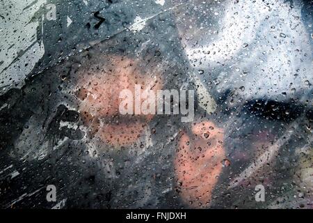 Idomeni, Grecia. Xii marzo, 2016. migliaia di migranti sono bloccati con la chiusura del confine tra la Grecia e la Macedonia 10.000 persone sono ora sul confine,in condizioni disperate. Photo credit: Danilo Balducci/Sintesi/Alamy Live News Foto Stock