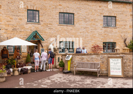 Il Vecchio Mulino museo in Lower Slaughter , Gloucestershire , Inghilterra , Inghilterra , Regno Unito Foto Stock