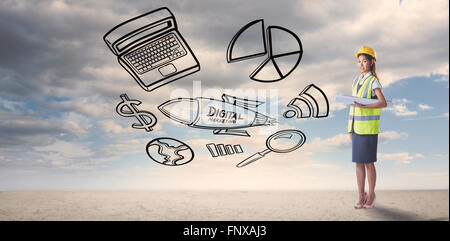 Immagine composita di architetto donna con casco giallo e piani Foto Stock