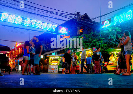 Pub street, Siem Reap, Cambogia Foto Stock
