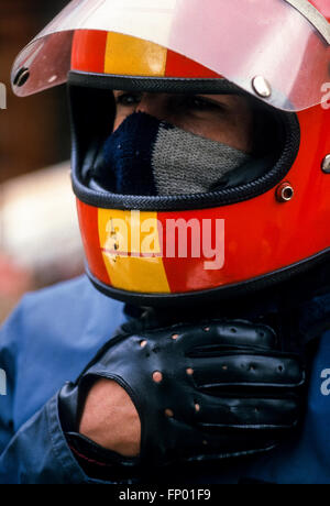 Motocicletta di corrieri nel centro di Londra nel 1986. Scansione da 35mm pellicola di scorrimento. Foto Stock