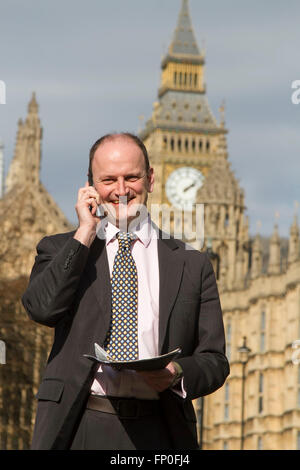 Westminster London, Regno Unito. 16 marzo 2016. Il UKIP MP Douglas Carswell dà la sua reazione di bilancio dopo il cancelliere George Osborne consegnato il suo ottavo bilancio alla House of Commons che comprendeva una sorpresa di zucchero il credito fiscale: amer ghazzal/Alamy Live News Foto Stock