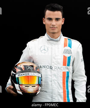 Albert Park di Melbourne, Australia. Xvii Mar, 2016. Pascal Wehrlein (GER) #94 dalla Manor Racing al driver" Portrait Session prima del 2016 Australian Formula One Grand Prix all'Albert Park di Melbourne, Australia. Sydney bassa/Cal Sport Media/Alamy Live News Foto Stock