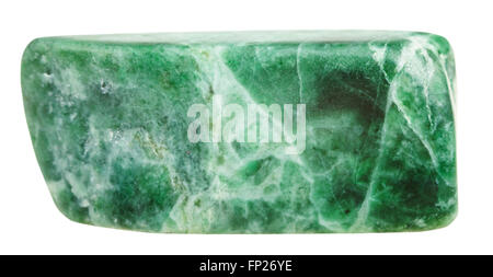 Le riprese in modalità macro della pietra naturale - burattati verde minerale jadeite pietra preziosa isolati su sfondo bianco Foto Stock