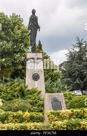 Monumento al dittatore Francisco Franco dal 1975, un obelisco con la dea Hera, medio ritratto di Franco è stato rimosso nel 2015 Foto Stock