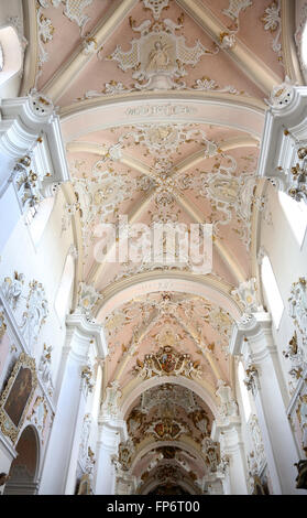 Basilica di San Vito di Ellwangen, in Germania il 7 maggio 2014. Foto Stock